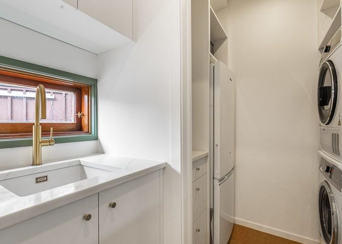  at 2/14 Fowlds Avenue, Sandringham, Auckland City, Auckland