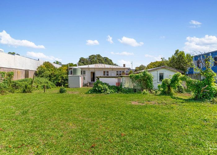  at 238 Great South Road, Papatoetoe, Manukau City, Auckland