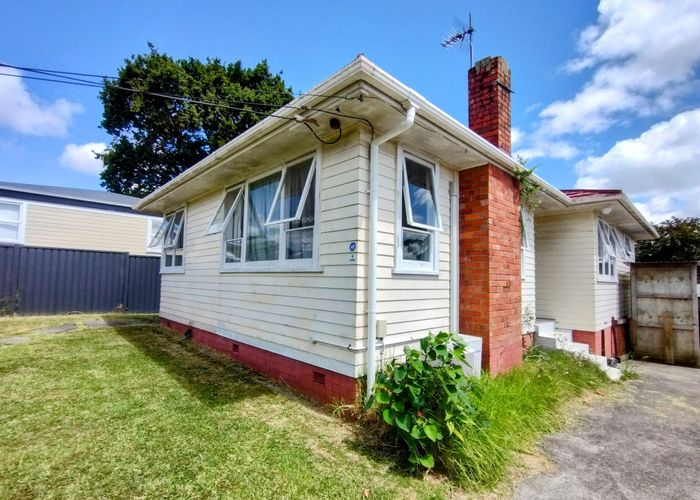  at 6 Kuaka Place, New Lynn, Auckland