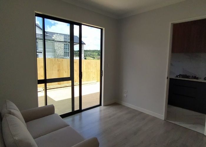 For rent 23B Ridgehill Rise, Flat Bush, Manukau City, Auckland