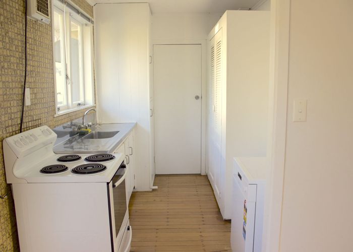  at 16 Tonkin Drive, Sunnynook, North Shore City, Auckland