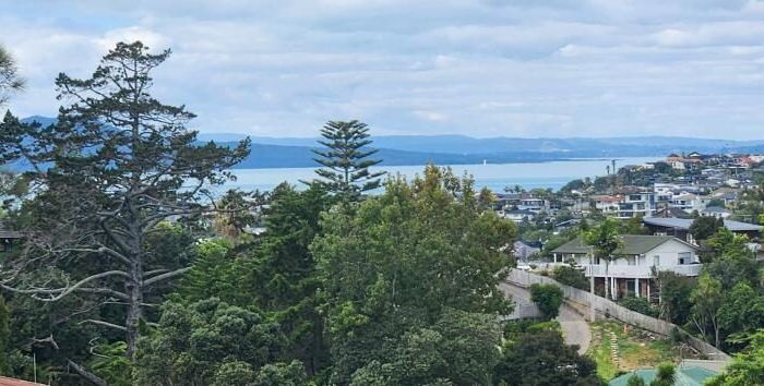  at 1/70B Carlisle Road, Browns Bay, North Shore City, Auckland