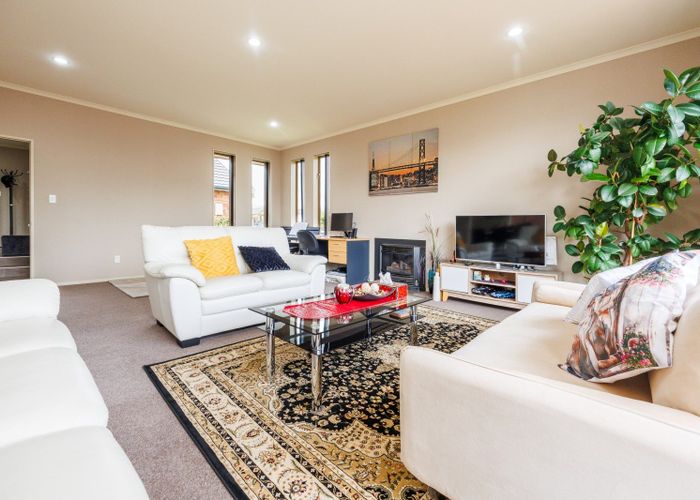  at 3 Varsity Heights, Fitzherbert, Palmerston North