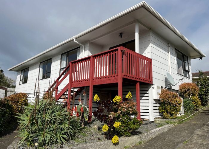 at 2 Zircon Place, Wiri, Auckland