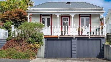  at 9 Hastings Parade, Devonport, Auckland