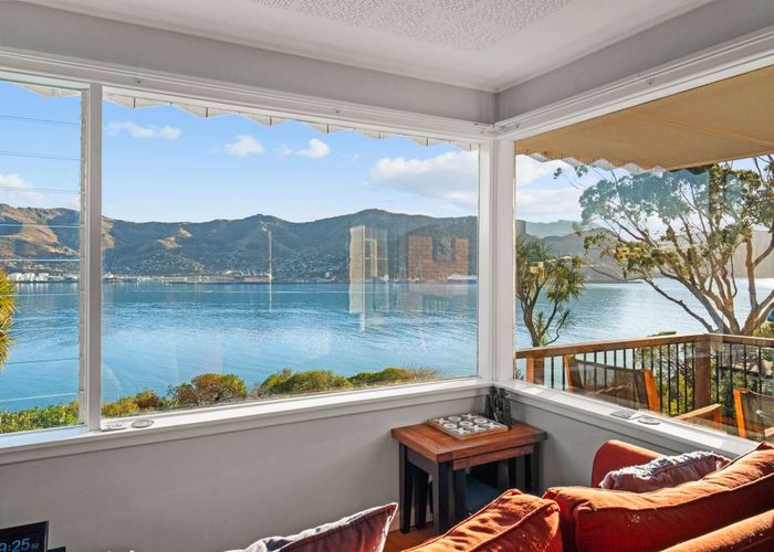  at 33 Ranui Crescent, Lyttelton
