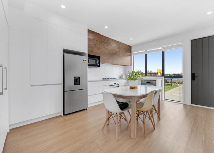  at 16 Stroom Street, Flat Bush, Manukau City, Auckland
