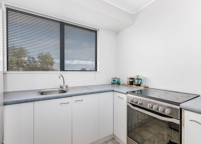  at 29 Doncaster Terrace, Ascot Park, Porirua, Wellington