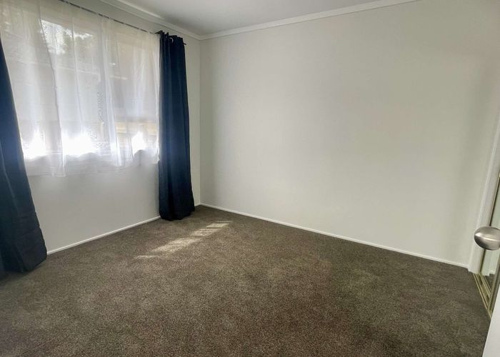  at 35B Tabitha Crescent, Henderson, Waitakere City, Auckland