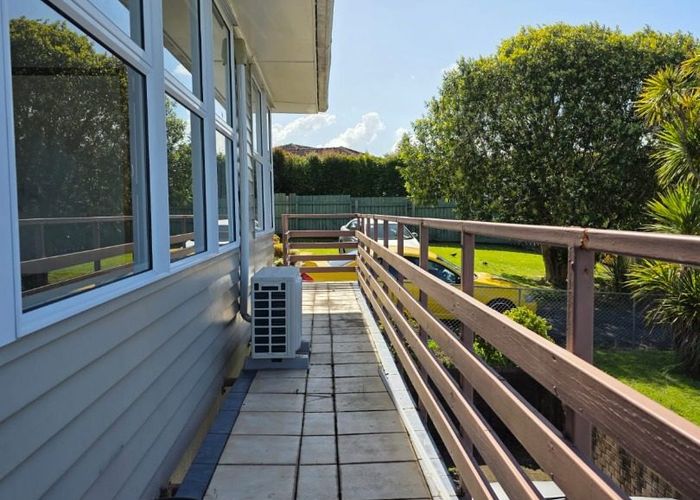  at 3A Manapouri Pl, Pakuranga Heights, Manukau City, Auckland