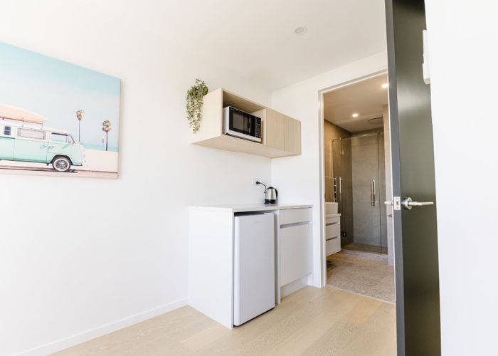  at Room 4/11/872 Mount Eden Rd, Three Kings, Auckland City, Auckland