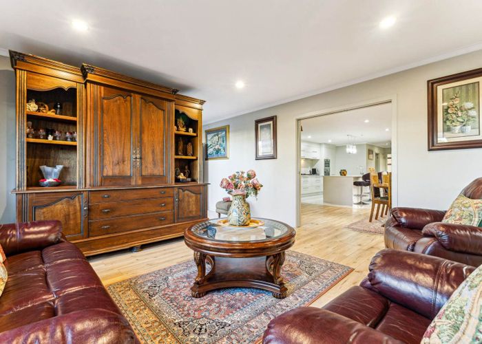  at 214  Murphys Road, Flat Bush, Manukau City, Auckland