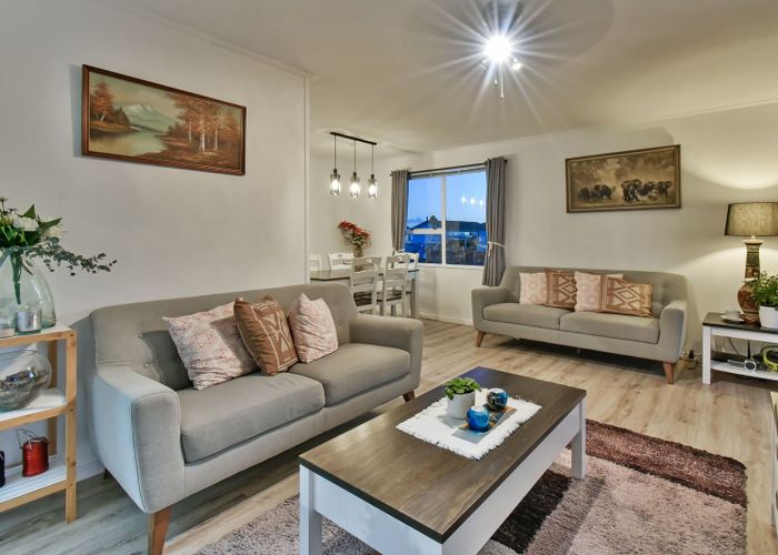  at 18B Etherton Drive, Weymouth, Manukau City, Auckland