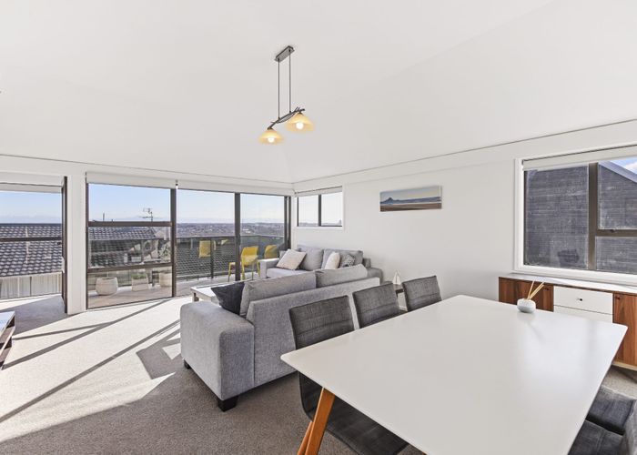  at 1/53 Parklands Drive, Huntsbury, Christchurch