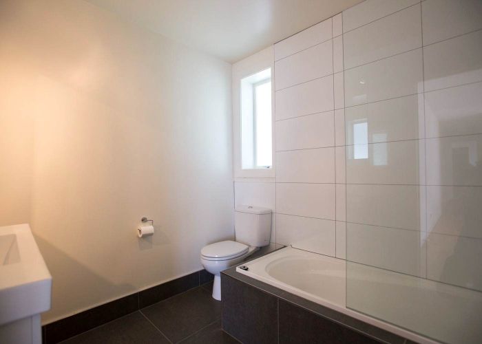  at 2/91 Sarsfield Street, Herne Bay, Auckland City, Auckland