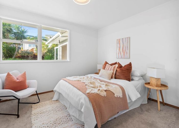  at 14 Juniper Road, Sunnynook, Auckland