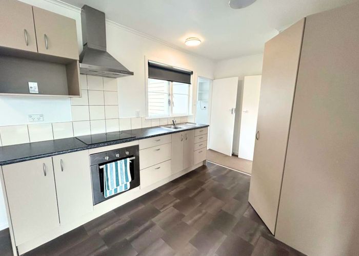  at 53A Sylvan Crescent, Te Atatu South, Waitakere City, Auckland