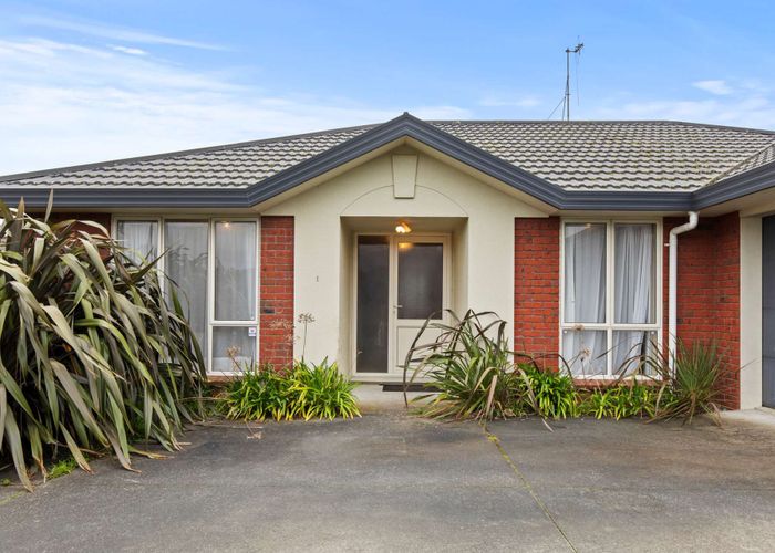  at 5 Boston Parade, Kelvin Grove, Palmerston North
