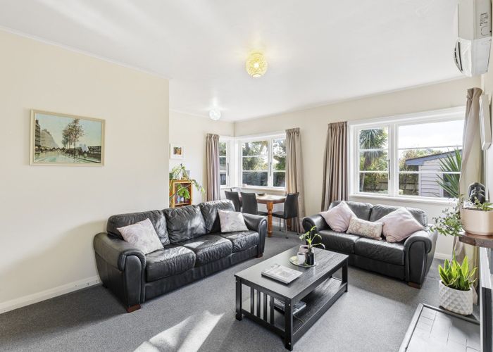  at 54 Savage Crescent, West End, Palmerston North