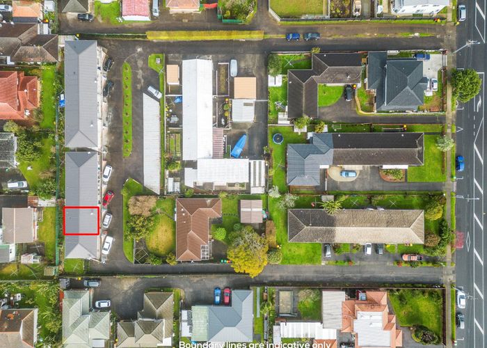  at 15/243A St George Street, Papatoetoe, Manukau City, Auckland