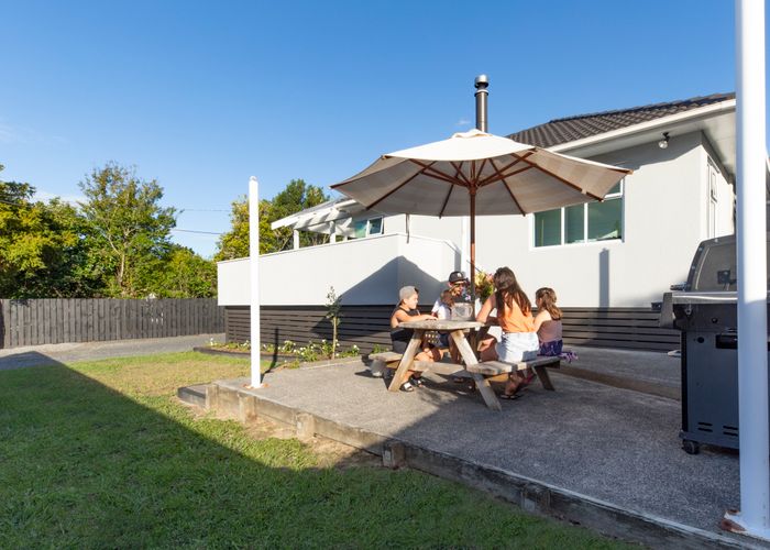  at 4 Bethells Road, Waitakere, Auckland
