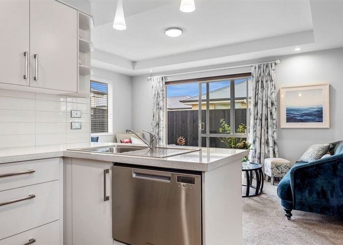  at 2/14 Nicholls Road, Halswell, Christchurch