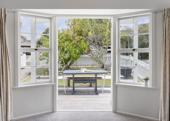  at 1/44 Holland Road, Hillcrest, Auckland