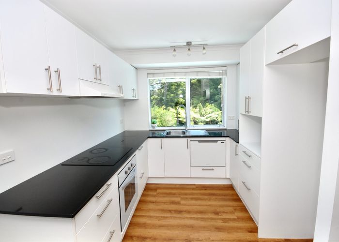  at 2/130 Spinella Drive, Bayview, North Shore City, Auckland