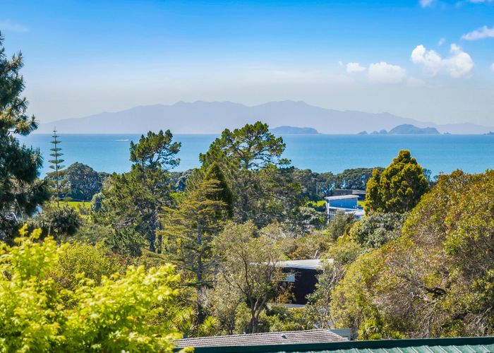  at 5 Chevron Place, Castor Bay, North Shore City, Auckland