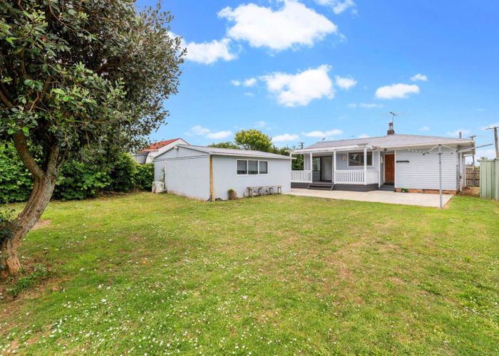  at 3 Eddowes Street, Manurewa, Auckland