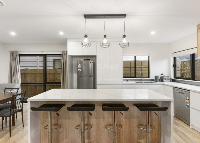  at 160 Hill Road, Manurewa, Auckland