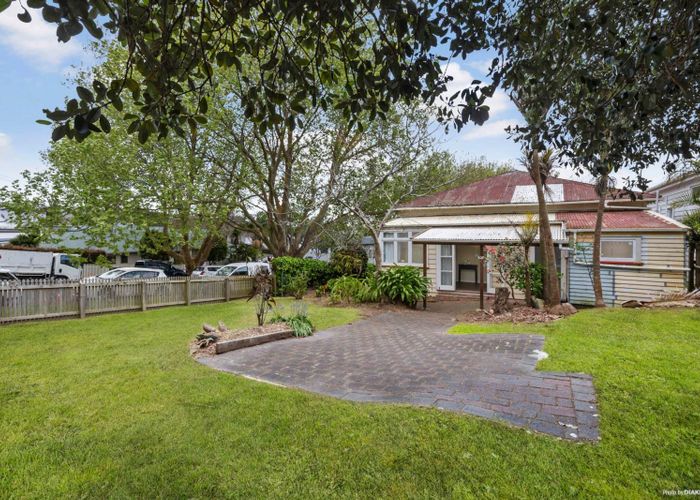  at 17 Baildon Road, Grey Lynn, Auckland City, Auckland