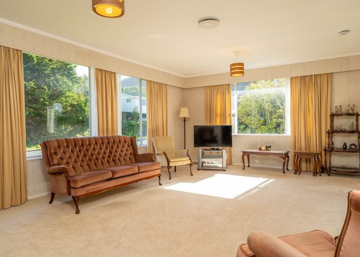  at 48 Oriel Avenue, Tawa, Wellington
