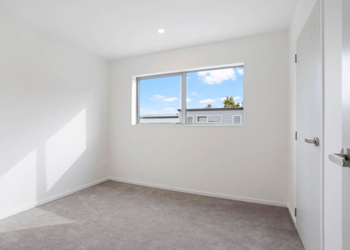  at 19B Chislehurst Street, Henderson, Auckland