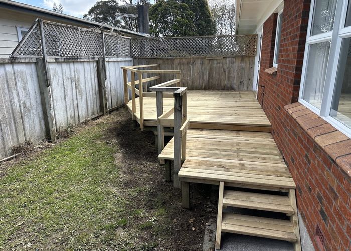  at 2/8 Edgewater Drive, Pakuranga, Manukau City, Auckland