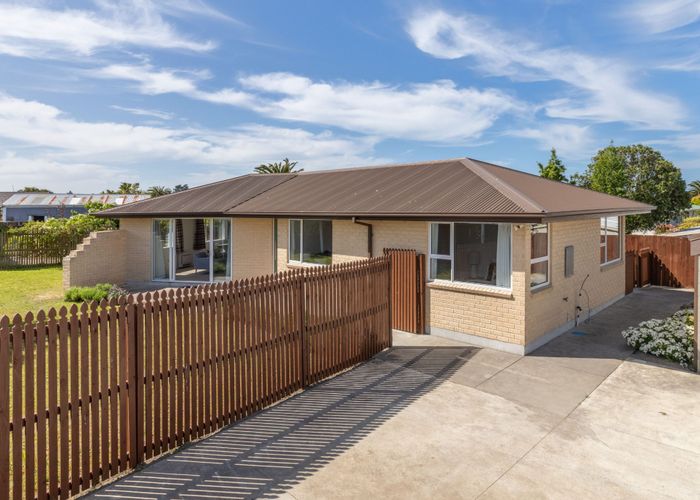  at 30 Woodgrove Avenue, North New Brighton, Christchurch