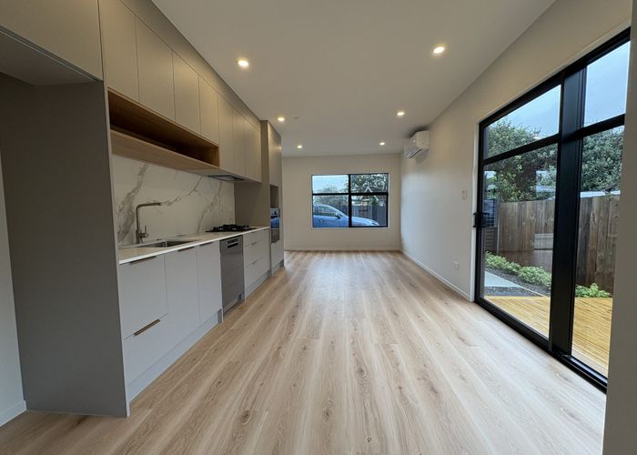  at 4/102 Ennis ave, Pakuranga Heights, Manukau City, Auckland