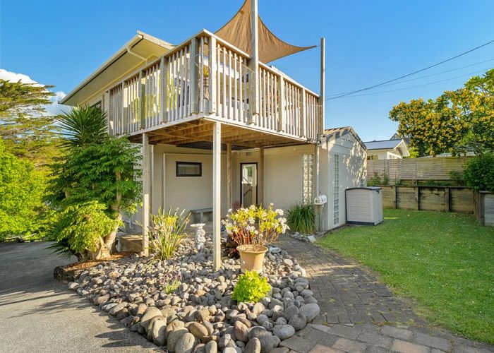  at 16 Okura River Road, Albany