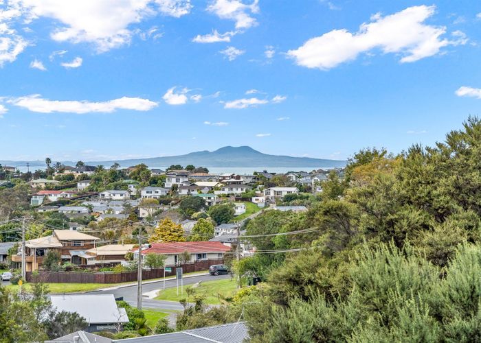 Free property data for 139 Glenvar Road, Torbay, Auckland homes.co.nz