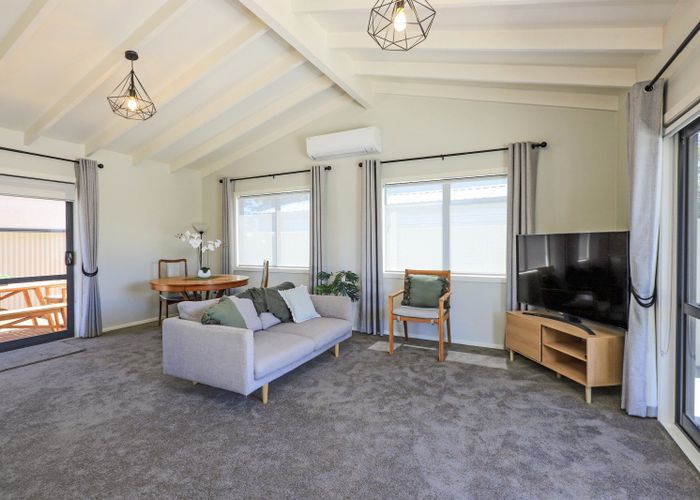  at 2/832 Cook Pl, Raureka, Hastings