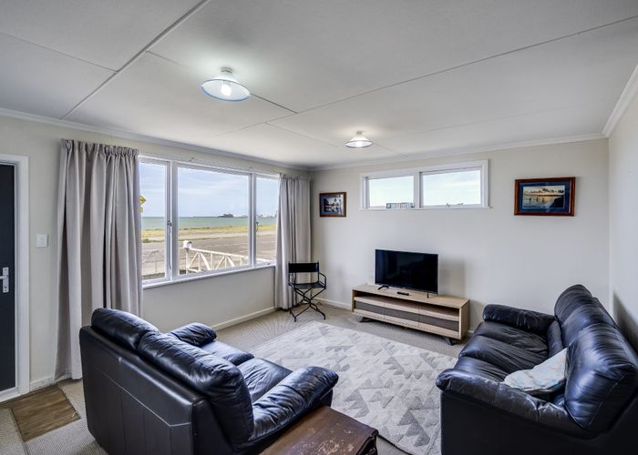  at 2/64 The Esplanade, Westshore, Napier