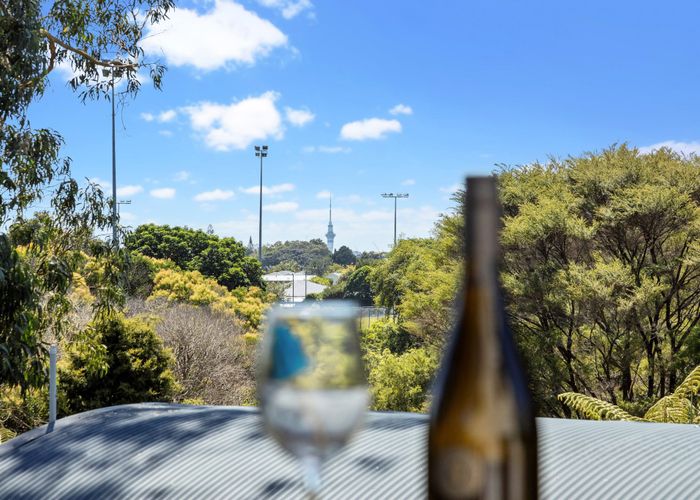  at 2/0 Blockhouse Bay Road, Avondale, Auckland