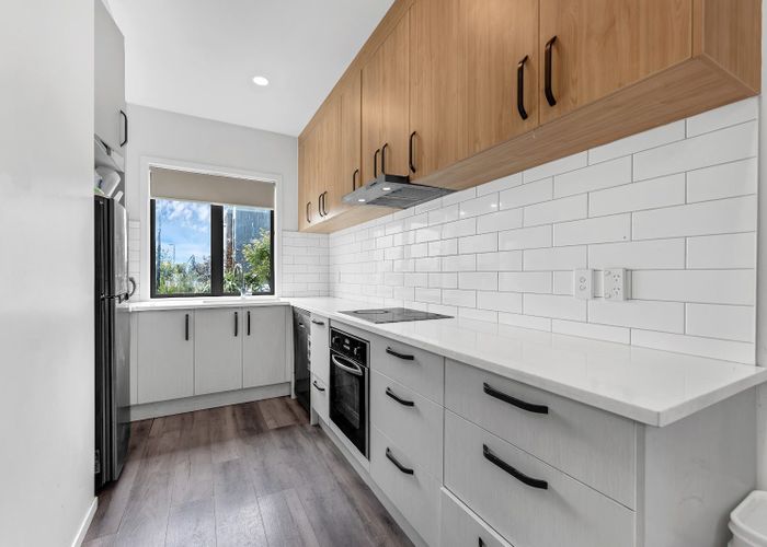  at 33 Tapuwae Way, Mangere Bridge, Auckland