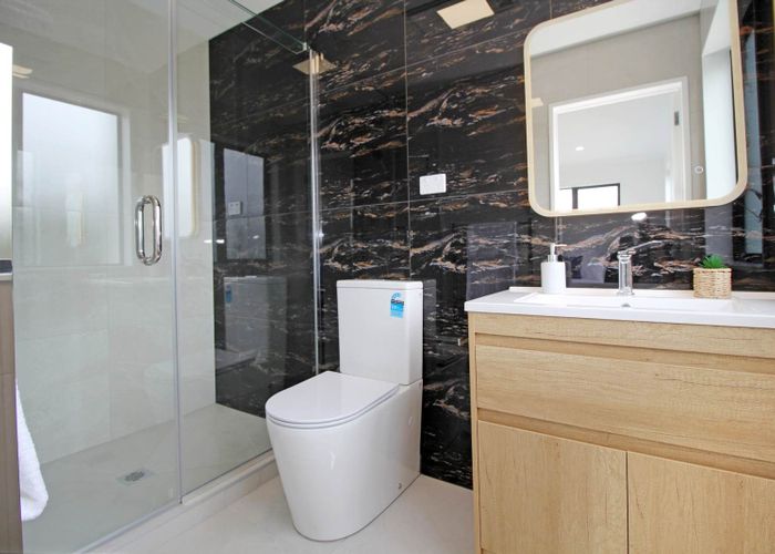  at 20F Hill Road, Papatoetoe, Manukau City, Auckland