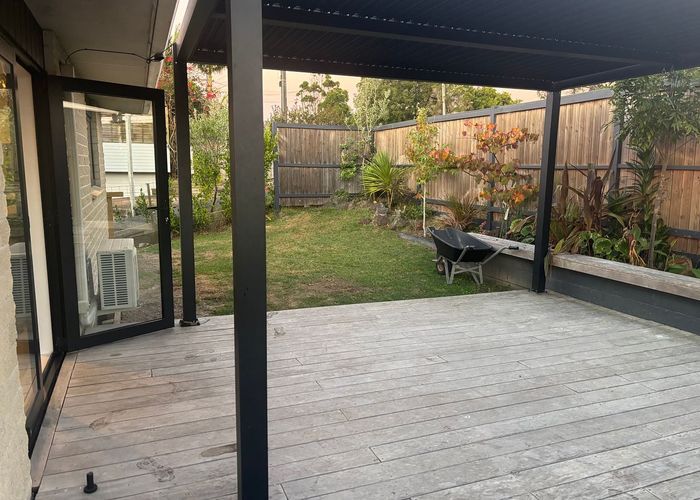  at 33 Deep Creek Road, Torbay, North Shore City, Auckland