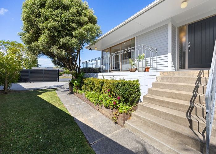  at 29 Jade Avenue, Pakuranga Heights, Auckland