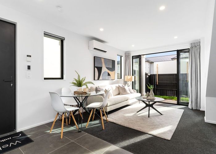  at 2/3 Ayr Street, Riccarton, Christchurch City, Canterbury