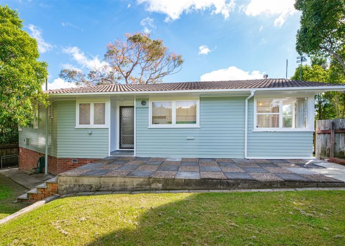  at 2 Ashbourne Place, Glendene, Auckland