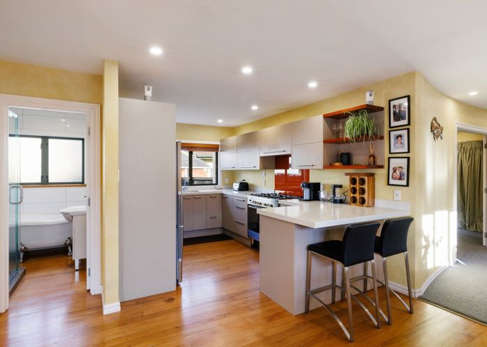  at 16 Cranwell Place, Hillcrest, Hamilton