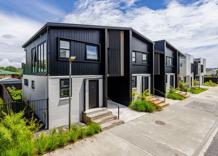  at 14 Kaaramuramu Lane, Mangere Bridge, Manukau City, Auckland